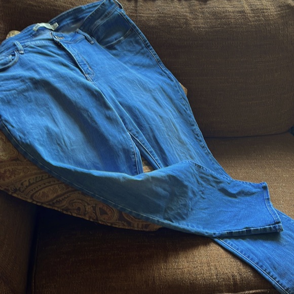 Women's Levi’s 512 skinny leg jean - Picture 6 of 7